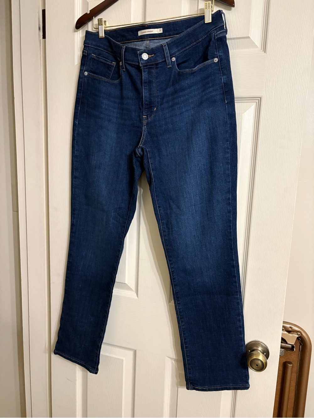 Levi Strauss Women's Straight Leg Jeans in Dark Indigo size 12